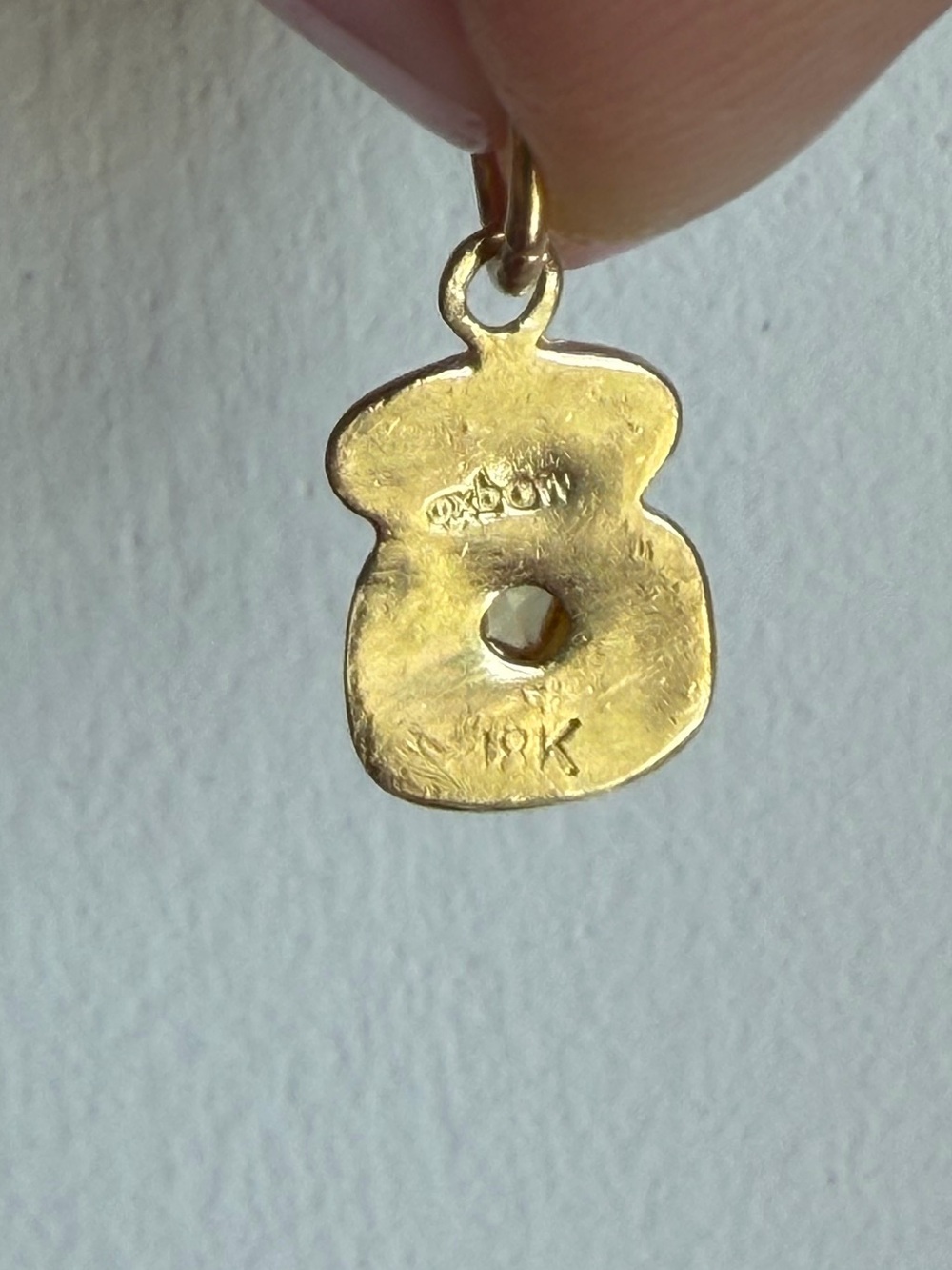 Oxbow 18k & sapphire buttered toast charm - Picture 5 of 5